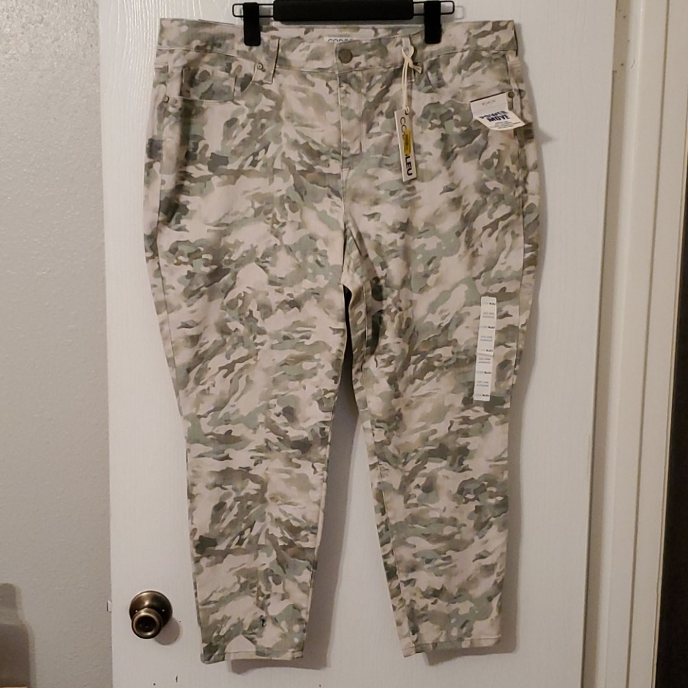 Camo pants, never worn, camo is a soft colored cam